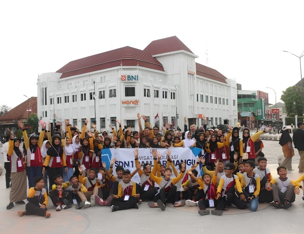 Bangun Tim Tangguh dan Bersinergi Bersama Utama Event Tour